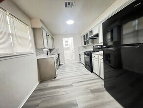 1204 NW Fort Sill Blvd in Lawton, OK - Building Photo - Building Photo