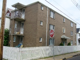 401 Albert St in Turtle Creek, PA - Building Photo