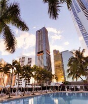 1435 Brickell Ave in Miami, FL - Building Photo