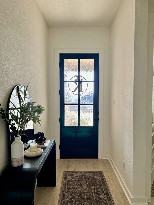 2113 Western Vw Dr in Georgetown, TX - Building Photo