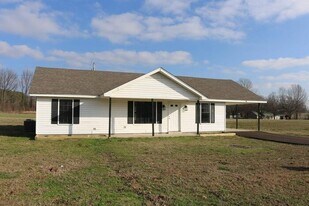 98 Crosswinds Cove in Henning, TN - Building Photo