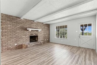 2530 East US Hwy 377 in Granbury, TX - Building Photo - Building Photo