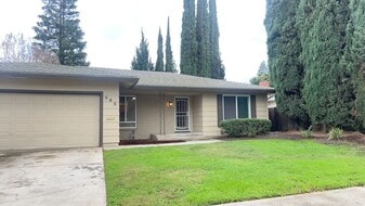 948 Northwood Dr in Merced, CA - Building Photo
