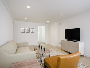 451 M St-Unit -1 in Washington, DC - Building Photo - Building Photo