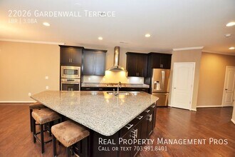 22026 Gardenwall Terrace in Broadlands, VA - Building Photo - Building Photo