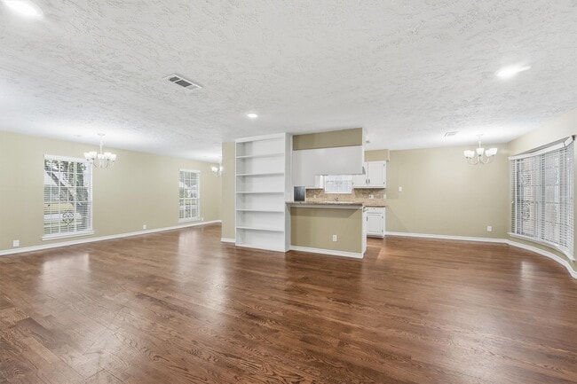 property at 4122 Regency Dr