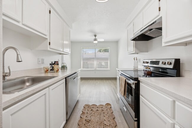 Reflections Hidden Creek Apartments