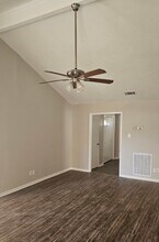 13355 Lake Breeze Ln in Willis, TX - Building Photo - Building Photo