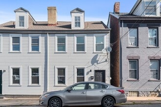 2015 Jane St in Pittsburgh, PA - Building Photo - Building Photo