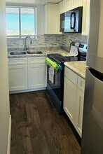 1501 Crescent Cir, Unit E47 in West Palm Beach, FL - Building Photo - Building Photo