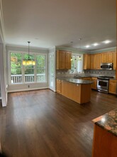 2112 Carriage Way in Chapel Hill, NC - Building Photo - Building Photo