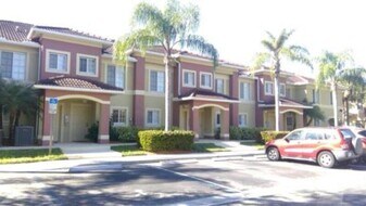12000 Rain Brook Ave in Ft. Myers, FL - Building Photo