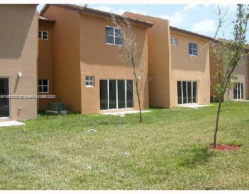 687 SW 7th St in Florida City, FL - Building Photo - Building Photo