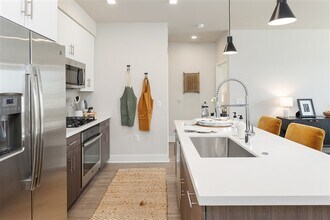 The Retreat at Rio Salado in Tempe, AZ - Foto de edificio - Building Photo