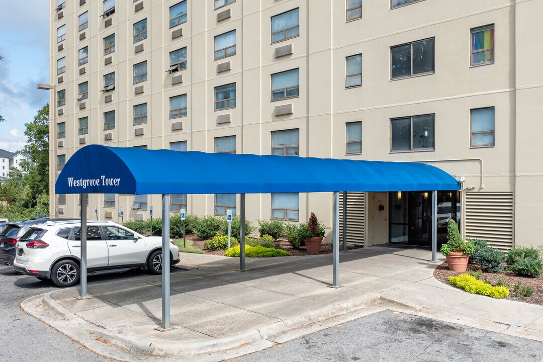 Westgrove Tower Condominiums in Raleigh, NC - Building Photo