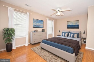 1318 Walkabout Ct in Eldersburg, MD - Building Photo - Building Photo