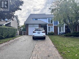 4273 Pheasant Run in Mississauga, ON - Building Photo