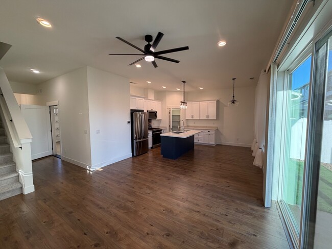 307 Talons Dr in Eagle Point, OR - Building Photo - Building Photo