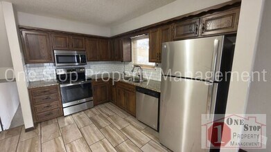 6513 129th Pl in Grandview, MO - Building Photo - Building Photo