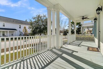 1575 Watt Pond Rd in Mount Pleasant, SC - Foto de edificio - Building Photo