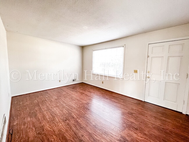 225 Stirlington Rd in Columbia, SC - Building Photo - Building Photo