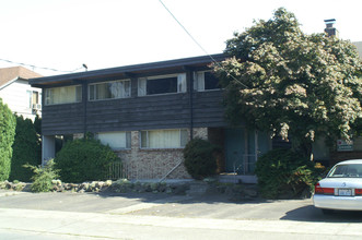 Portage Bay View Apartments in Seattle, WA - Building Photo - Building Photo