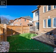 114 Fellowes Crescent in Hamilton, ON - Building Photo - Building Photo