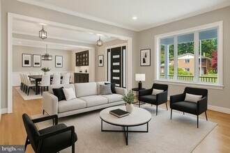 7807 Winterberry Pl in Bethesda, MD - Building Photo - Building Photo