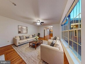 1379 Dominion Ridge Ln in Herndon, VA - Building Photo - Building Photo