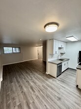 2415 8th Ave N in Seattle, WA - Building Photo - Building Photo