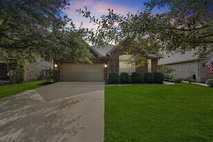 20281 Southwood Oaks Dr in Porter, TX - Building Photo