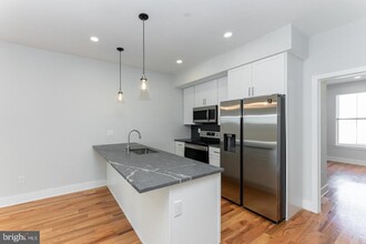 2931 Salmon St in Philadelphia, PA - Building Photo - Building Photo