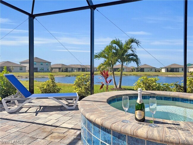 3319 Menores Wy in Ft. Myers, FL - Building Photo - Building Photo