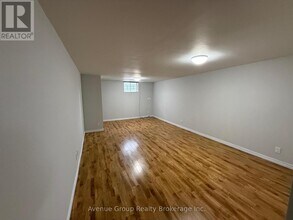 21 Bellbrook Rd in Toronto, ON - Building Photo - Building Photo