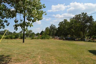 245 Flaming Oak Dr in Bastrop, TX - Building Photo - Building Photo