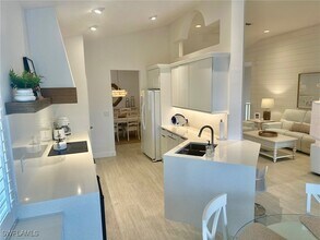 4510 Riverwatch Dr in Bonita Springs, FL - Foto de edificio - Building Photo