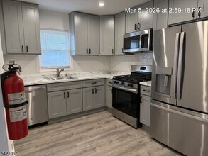 900 Smith St in Linden, NJ - Building Photo - Building Photo