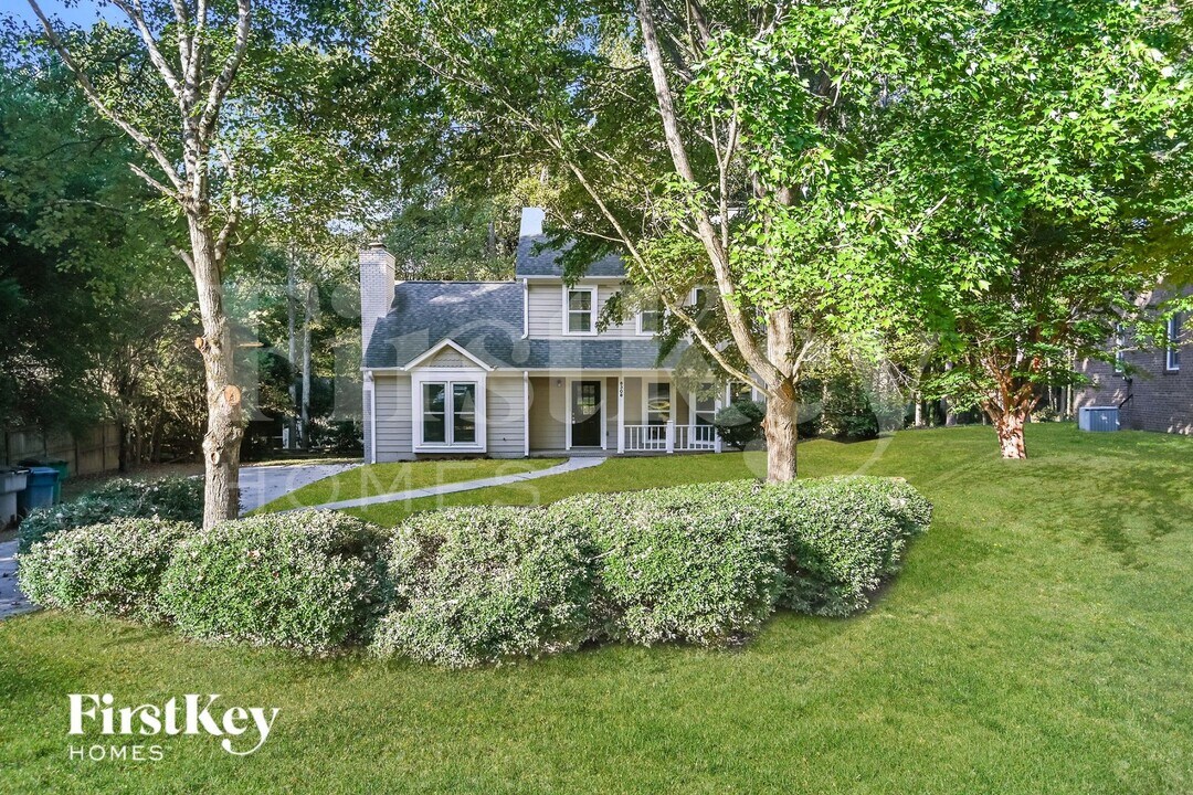 8308 Lacewood Pl in Charlotte, NC - Foto de edificio