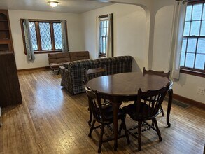 5 Ohio Ave in Athens, OH - Foto de edificio - Building Photo