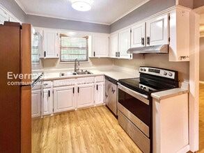 903 Bristol Dr in Bryant, AR - Building Photo - Building Photo