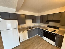 3630 O'Malley Rd in Anchorage, AK - Building Photo