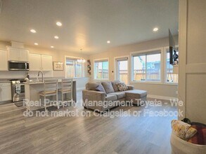 6211 N Beulah Ave in Ferndale, WA - Building Photo - Building Photo