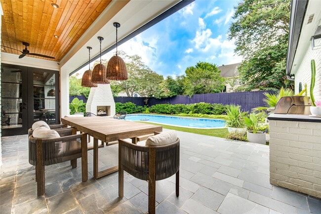 property at 1002 Daria Dr