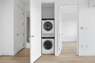 1457 Flatbush Ave in Brooklyn, NY - Foto de edificio - Building Photo