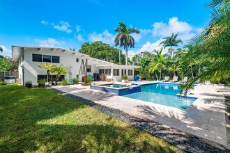 1936 Harbour Inlet Dr in Fort Lauderdale, FL - Foto de edificio - Building Photo