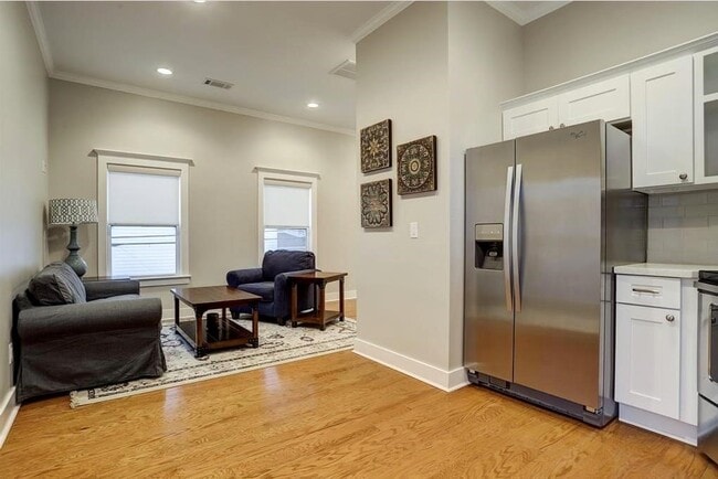 610 Rutland St in Houston, TX - Building Photo - Building Photo