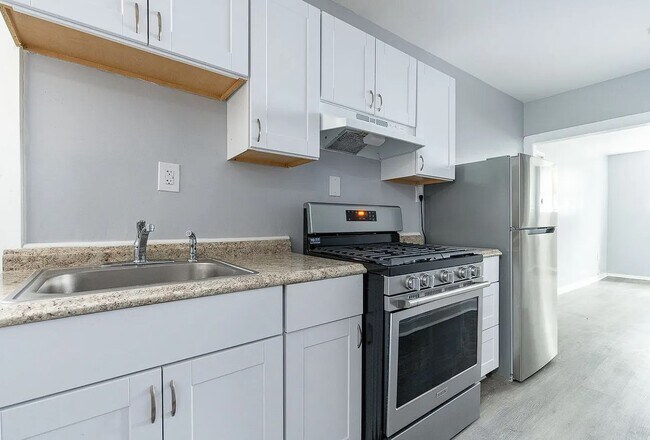 6100 Nassau Rd in Philadelphia, PA - Building Photo - Building Photo