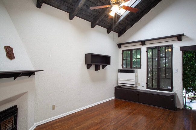 1548 Cerro Gordo St in Los Angeles, CA - Building Photo - Building Photo