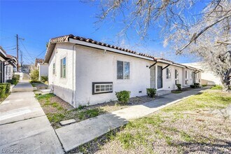 1014 N 4th St in Las Vegas, NV - Building Photo - Building Photo