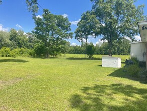 5948 Pygatt Rd in Effingham, SC - Building Photo - Building Photo